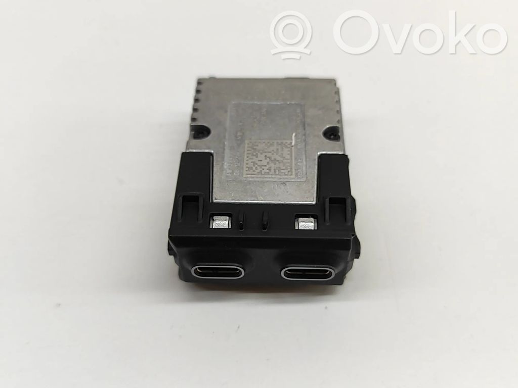 BMW iX Enchufe conector USB 