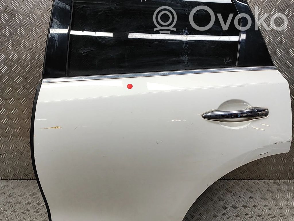 Infiniti FX Puerta trasera 