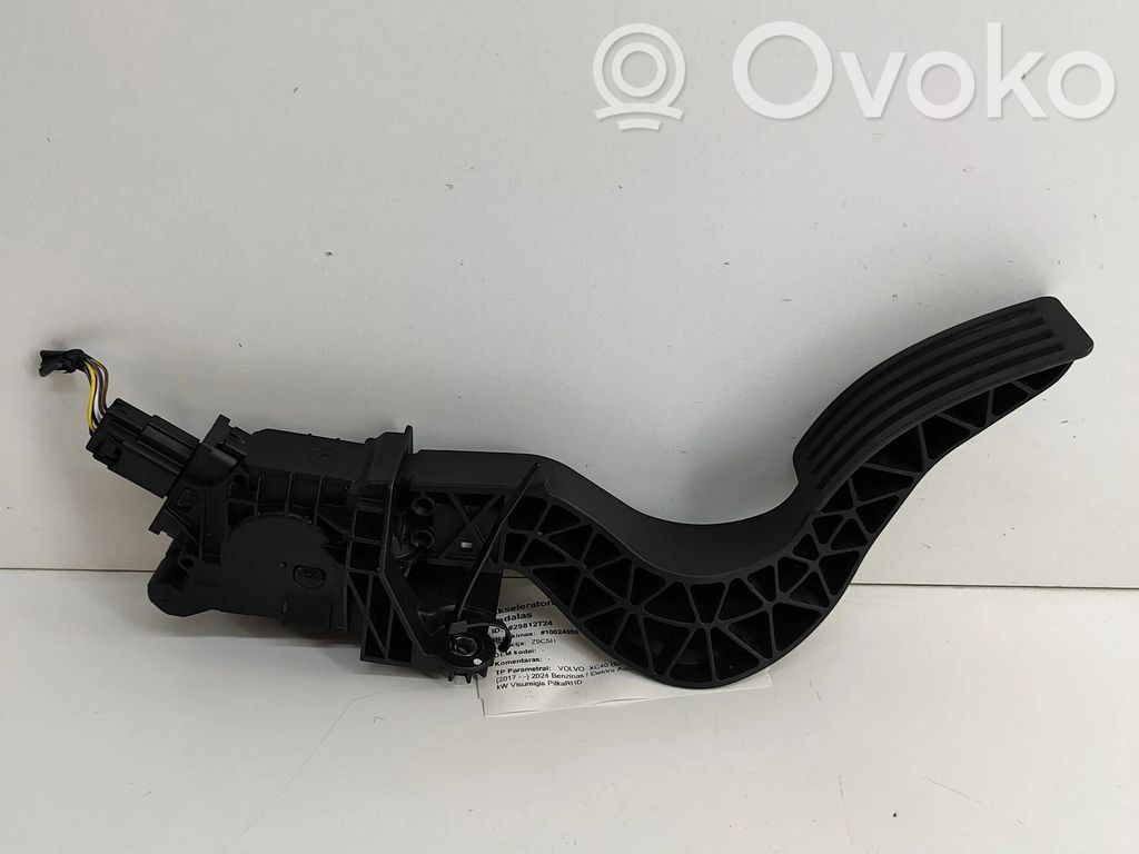 Volvo XC40 Pedał gazu / przyspieszenia 