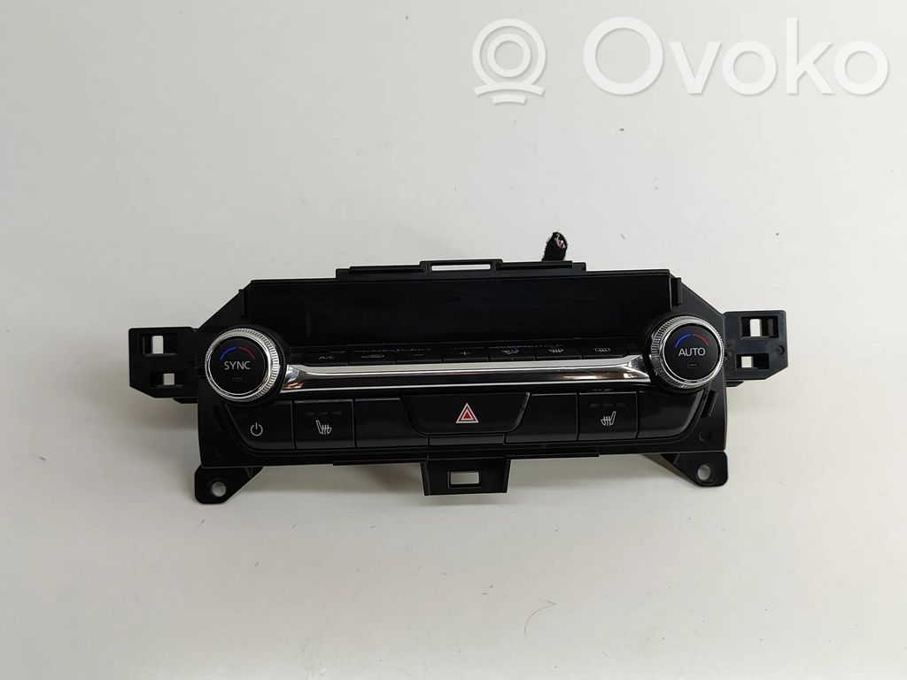 Mazda CX-30 Interrupteur ventilateur