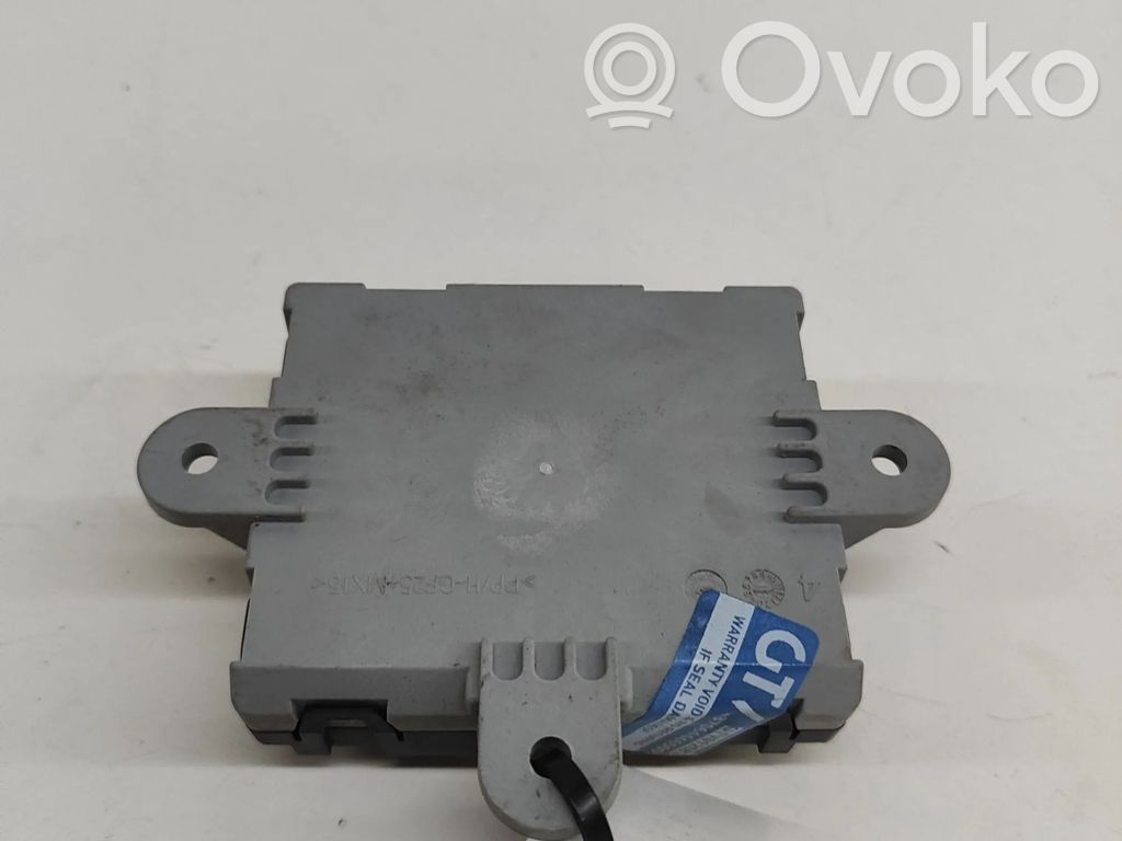 Land Rover Range Rover Velar Door control unit/module 