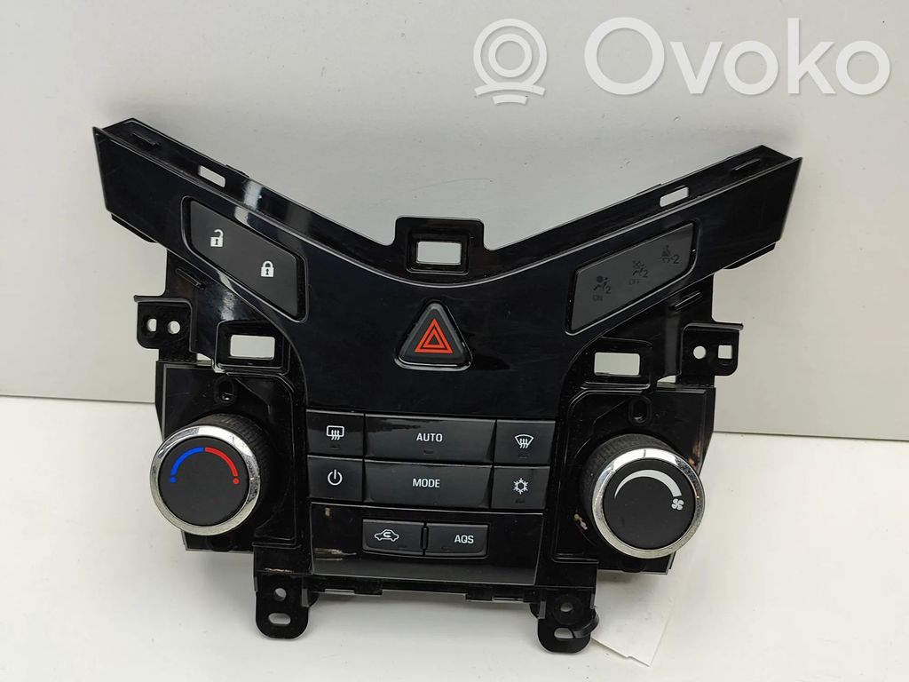 Chevrolet Cruze Interior fan control switch 