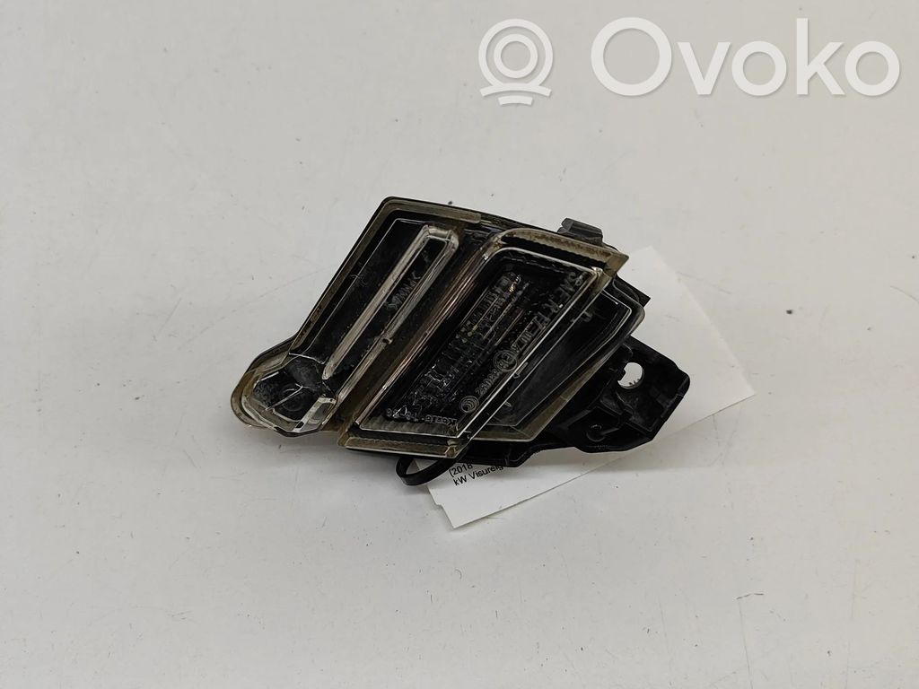 Lexus UX Reverse light 