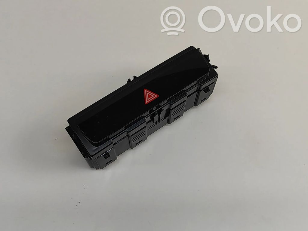 Audi Q4 Sportback e-tron Botón interruptor de luz de peligro 