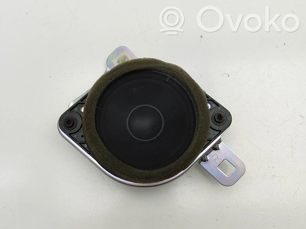 Lexus RX 450H Rear door speaker 