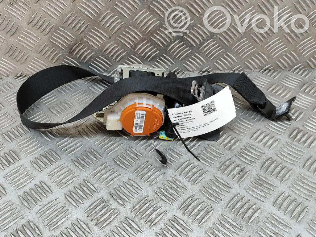 Mercedes-Benz EQA Cinturón delantero 