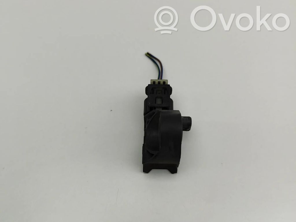 Mercedes-Benz C W205 Sensore d’urto/d'impatto apertura airbag 