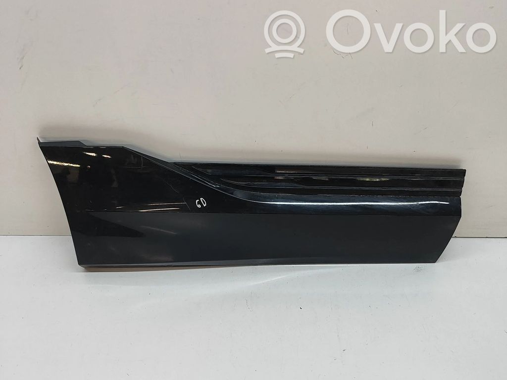 Audi Q8 Listwa drzwi tylnych 
