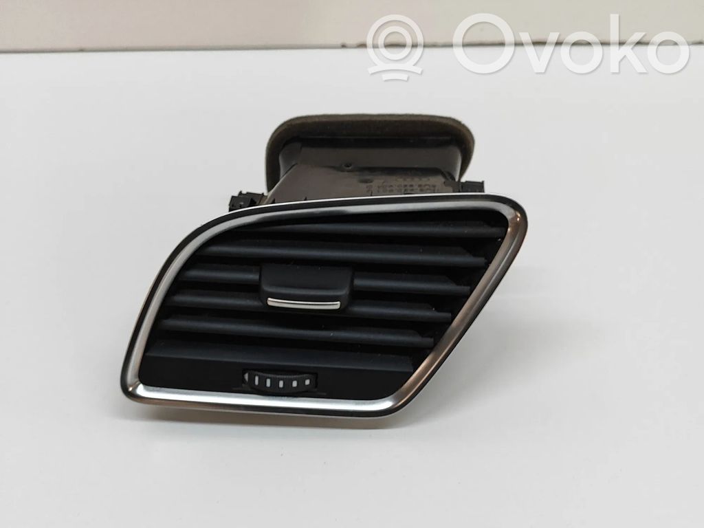 Audi Q3 8U Dysze / Kratki nawiewu deski rozdzielczej 
