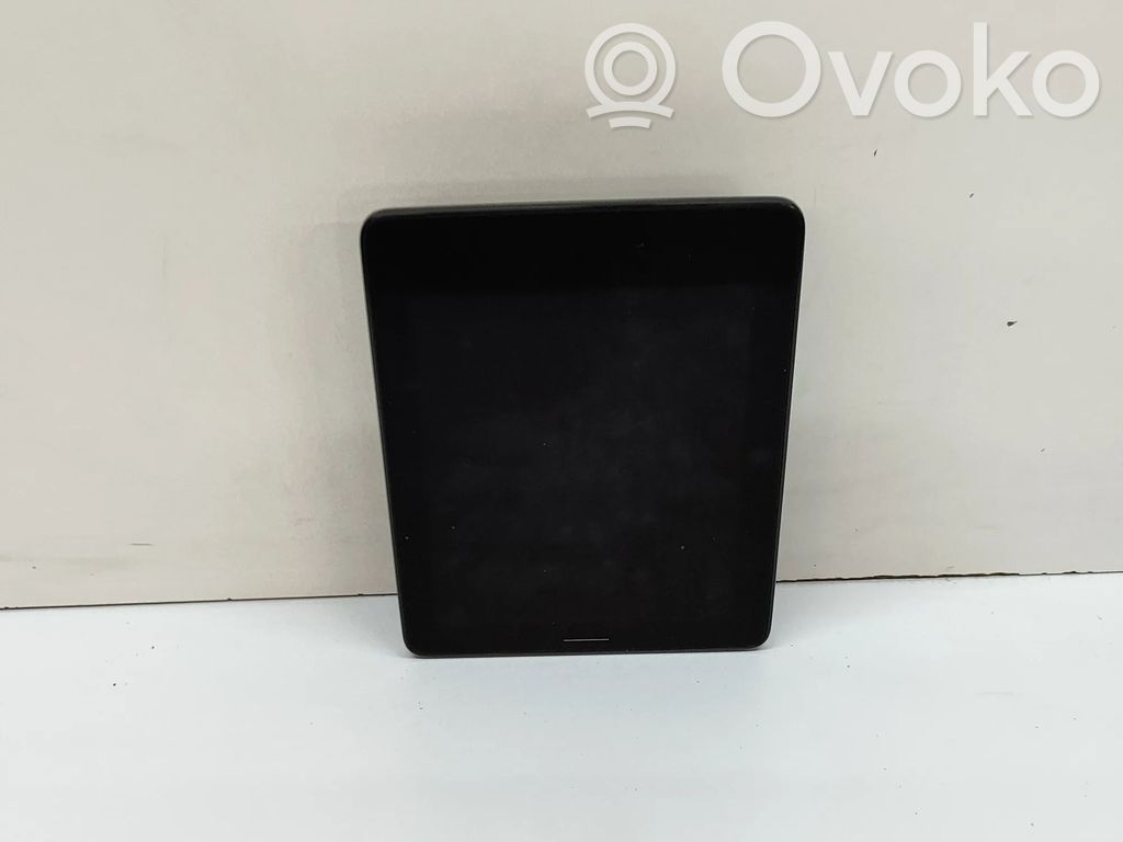 Polestar 2 Screen/display/small screen 