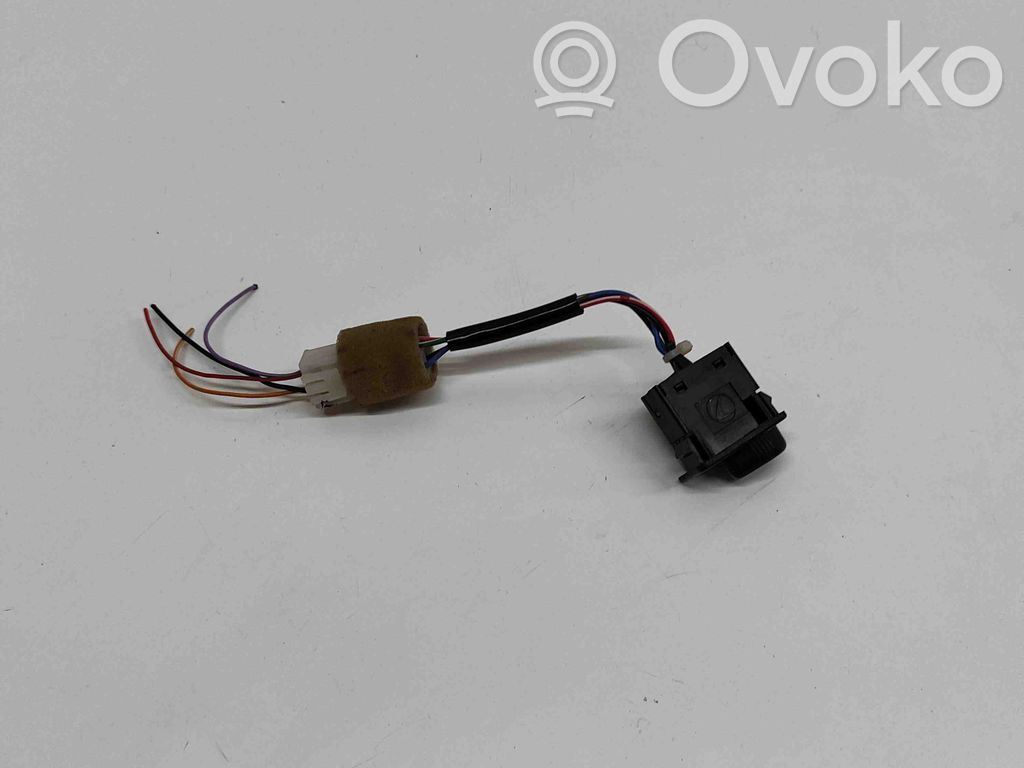 Subaru Forester SF Interruttore di regolazione livello altezza dei fari