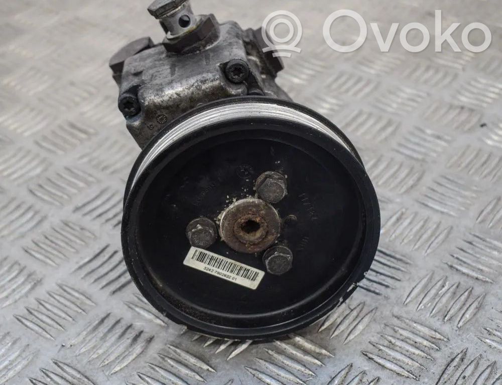 BMW 5 E60 E61 Power steering pump 