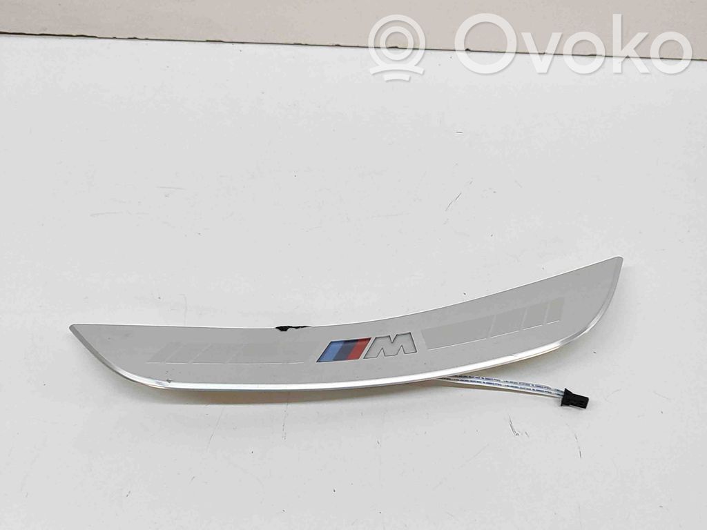 BMW 8 G14 Rear sill trim cover 