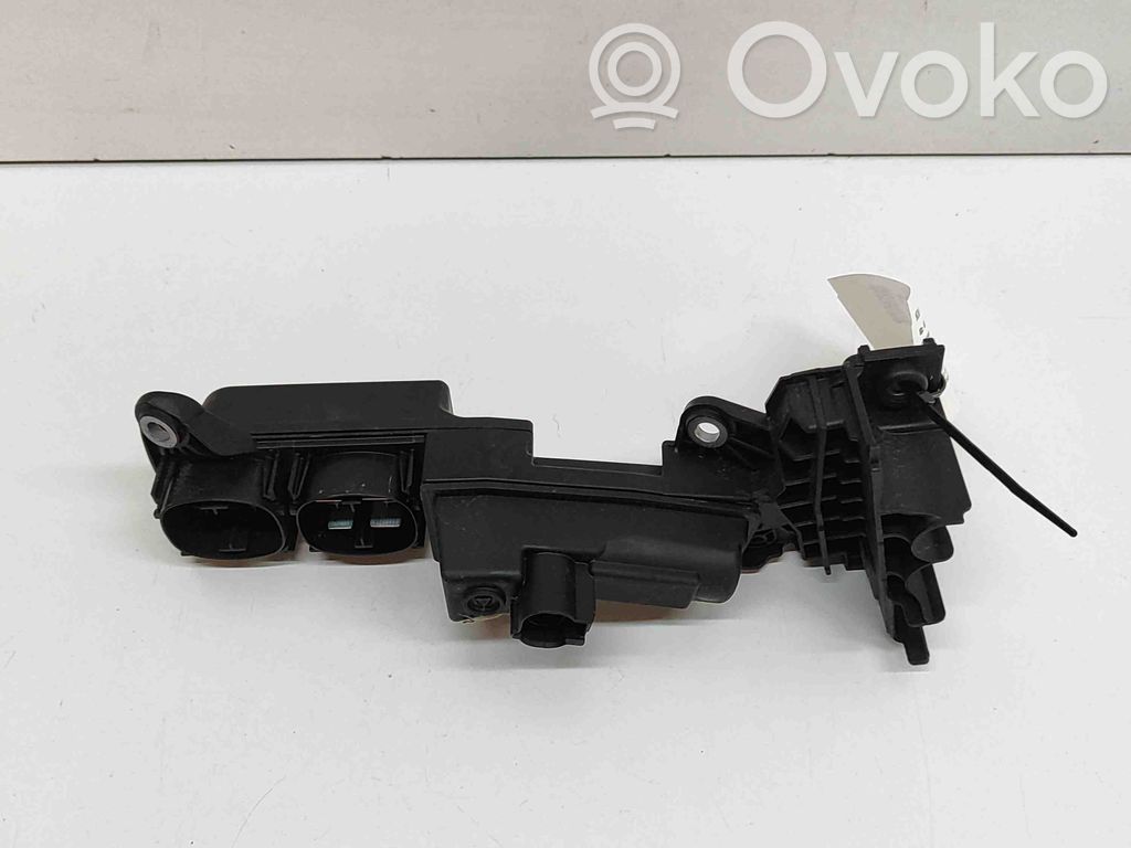 BMW 8 G14 Releu control curent 