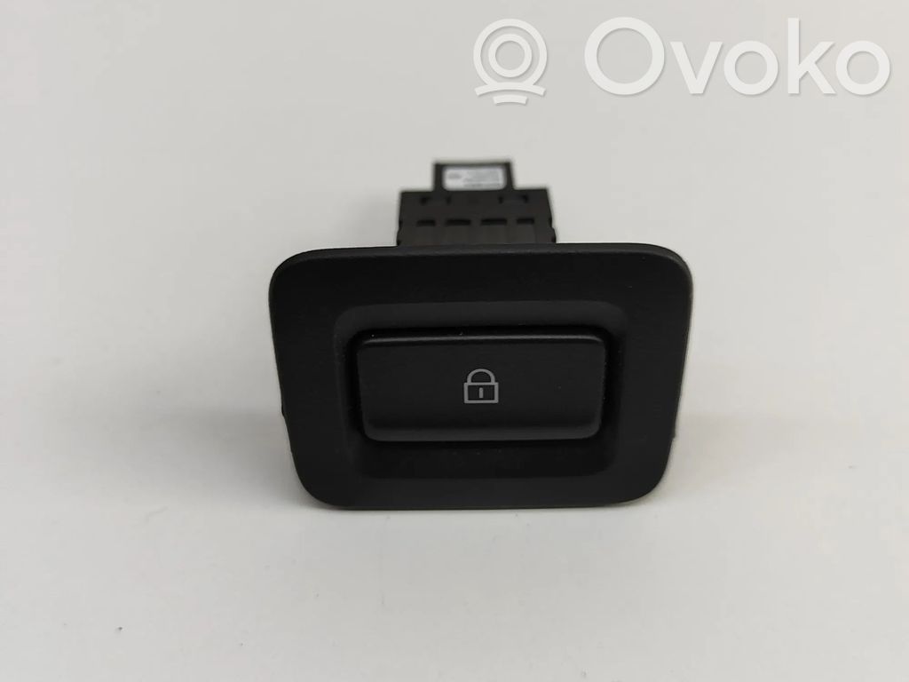 Tailgate/boot open switch button   BEMD66660A,BEMD66660A