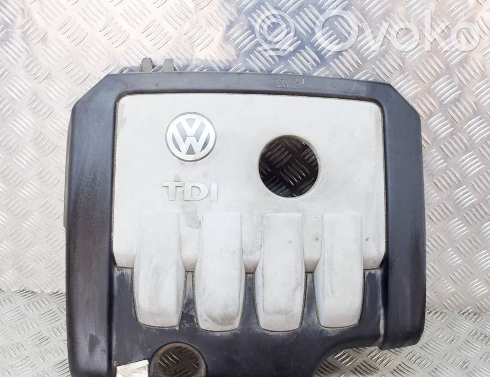 Volkswagen PASSAT B6 Moottorin koppa