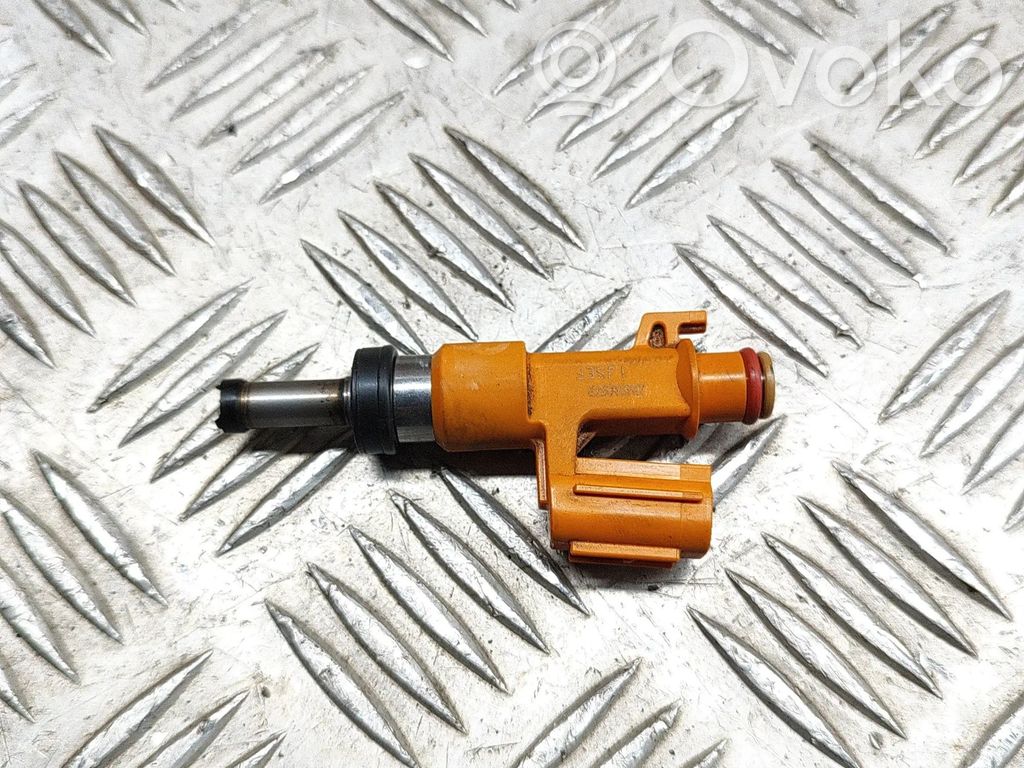 Lexus RX 450H Inyector de combustible 