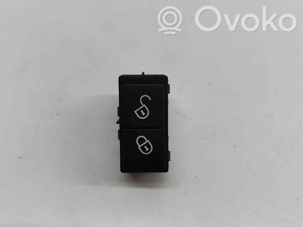 Botón interruptor de bloqueo de puertas   J9D314017CB