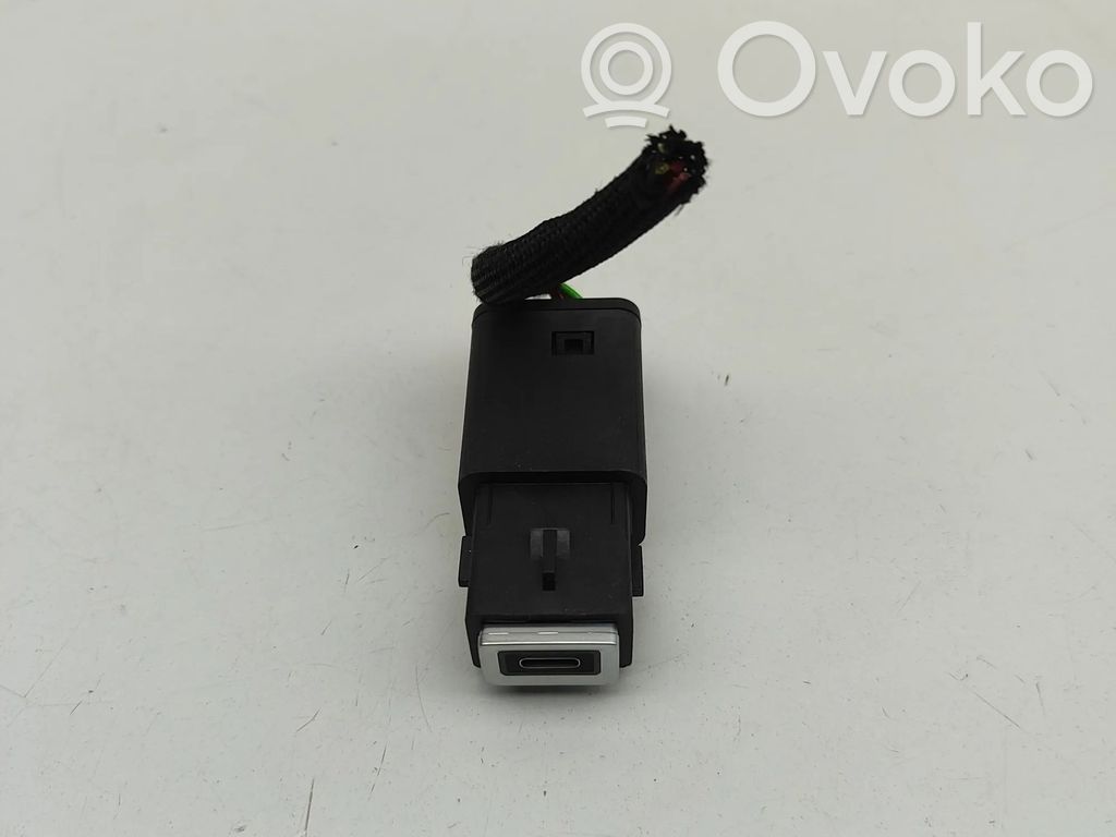 Разъем USB   9851608480,9831350680