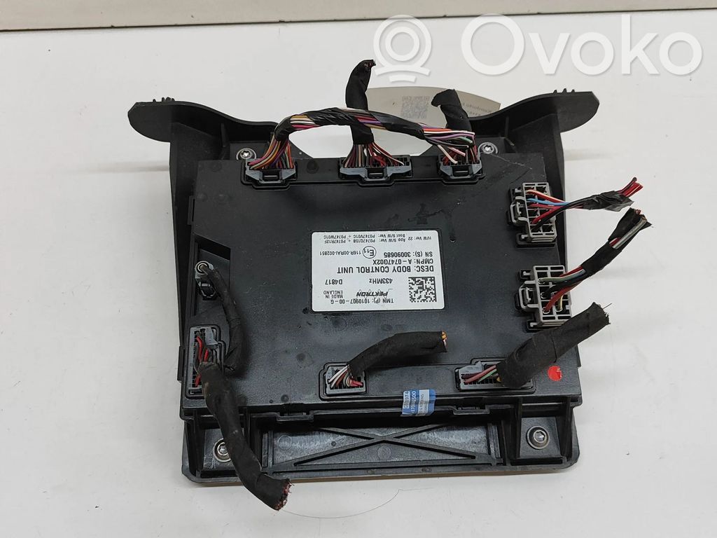 Tesla Model S Central body control module 