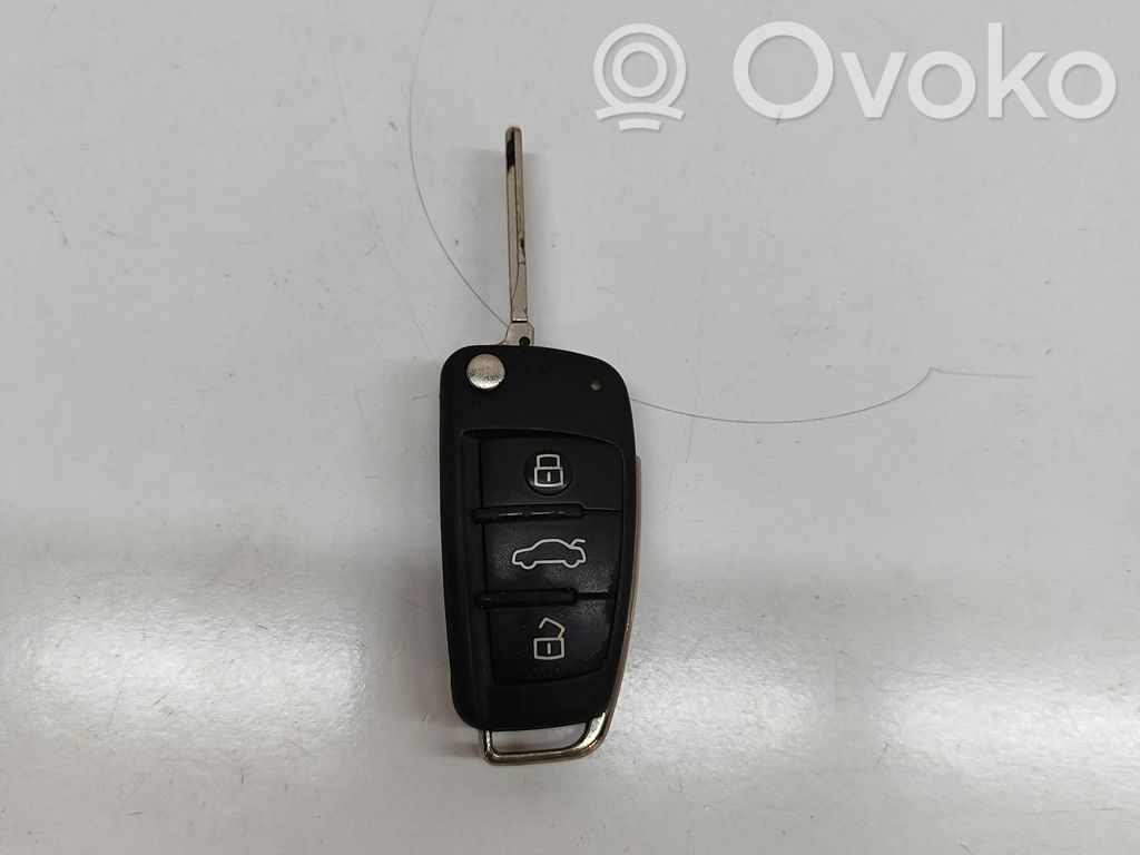Audi A1 Virta-avain/kortti 
