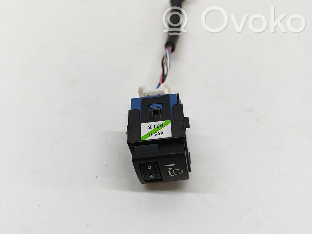 Toyota Yaris Cross Comutator control nivel faruri