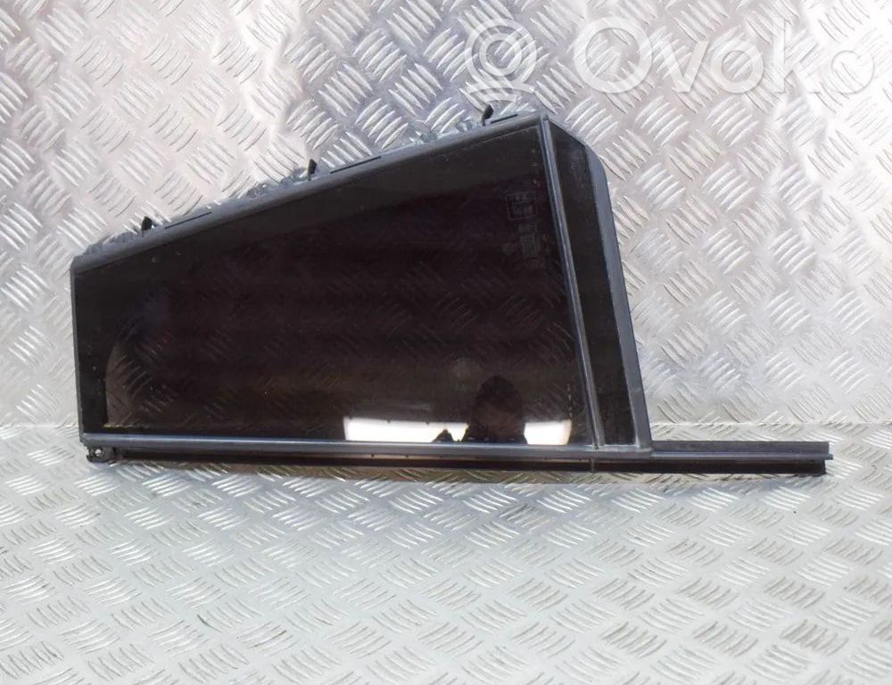 BMW X7 G07 Vidrio lateral trasero 