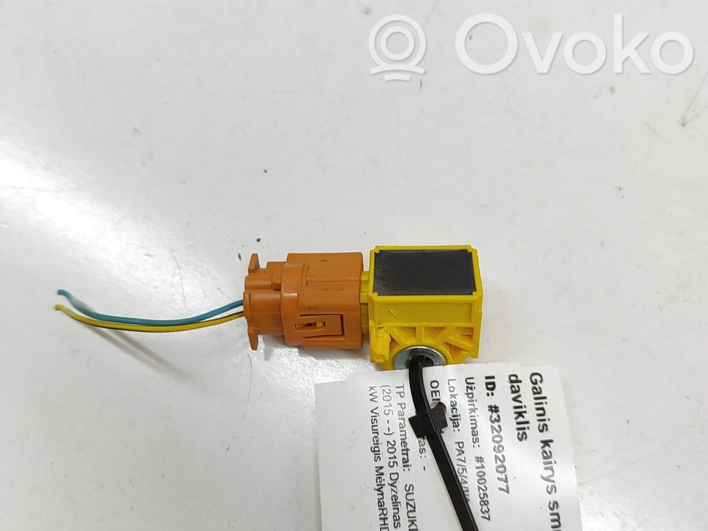 Suzuki Vitara (LY) Senzor impact/declanșare airbag 