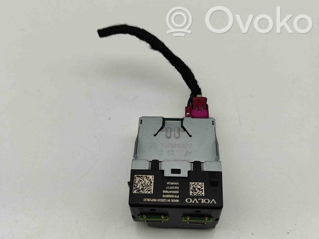 Volvo XC40 Connettore plug in USB 