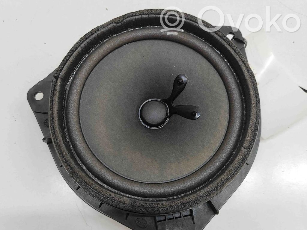 BYD Atto 3 Etuoven kaiutin 