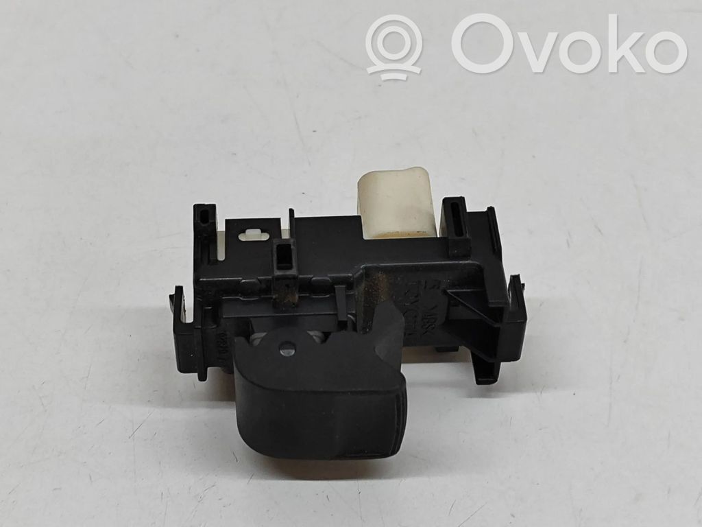 Toyota Auris E180 Interruttore di controllo dell’alzacristalli elettrico