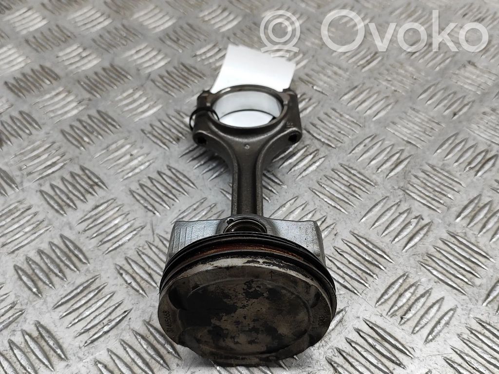 Volvo XC40 Piston 