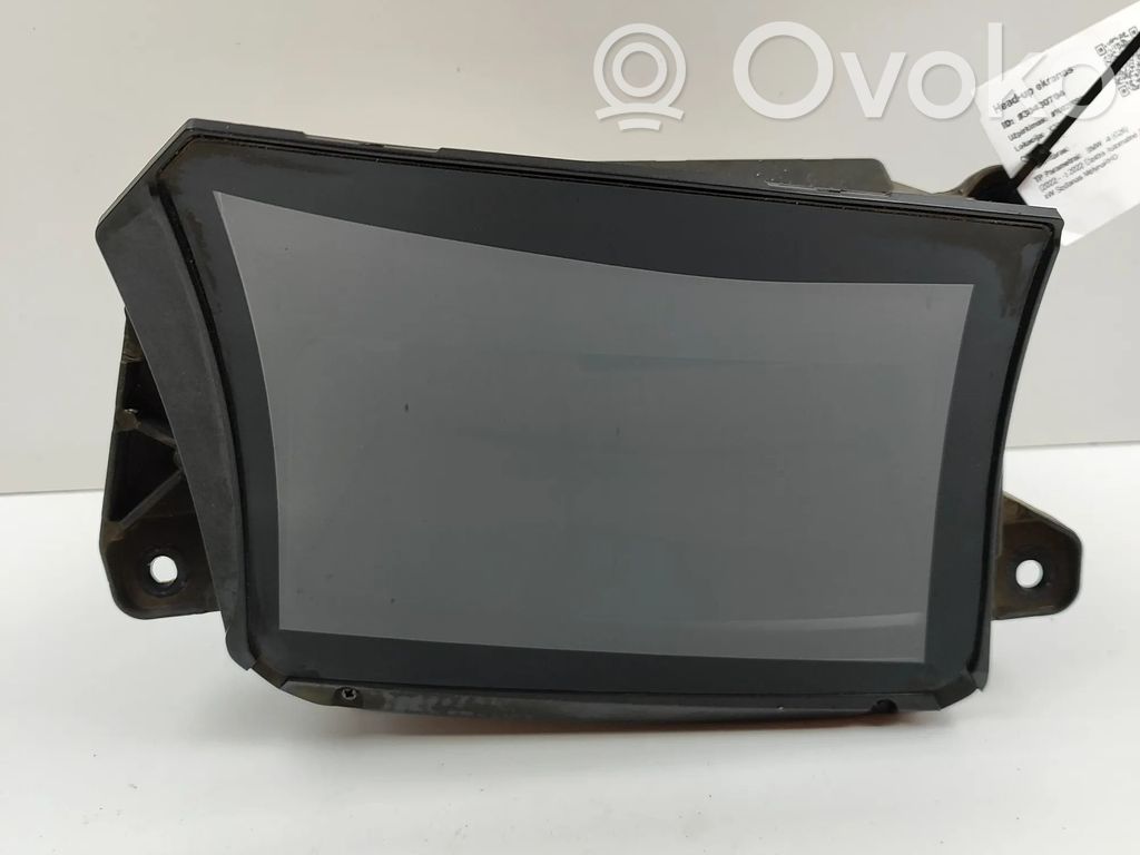BMW i4 Head up display screen 