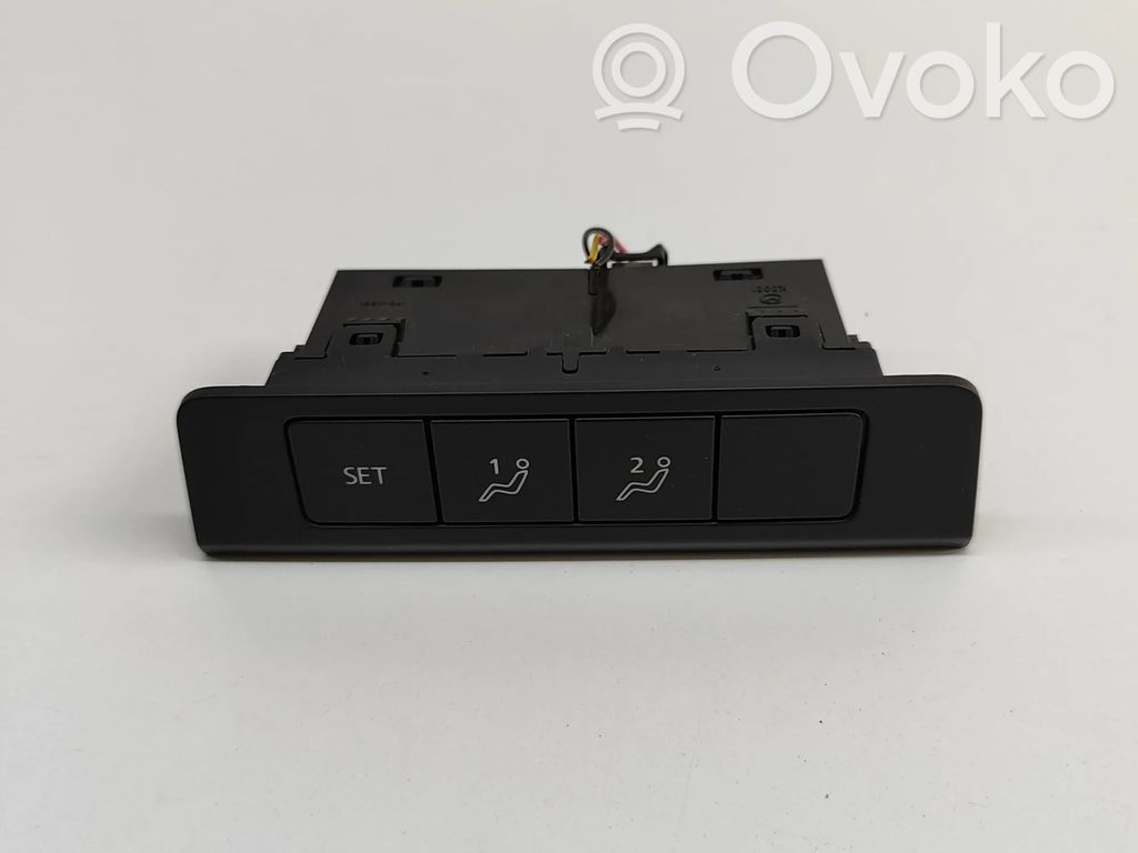 Przyciski sterowania fotela   B0L666180