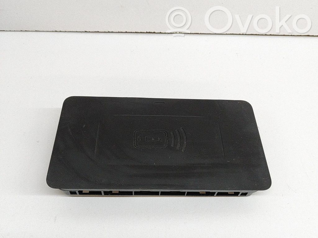 BMW X5 G05 Wireless charging module 