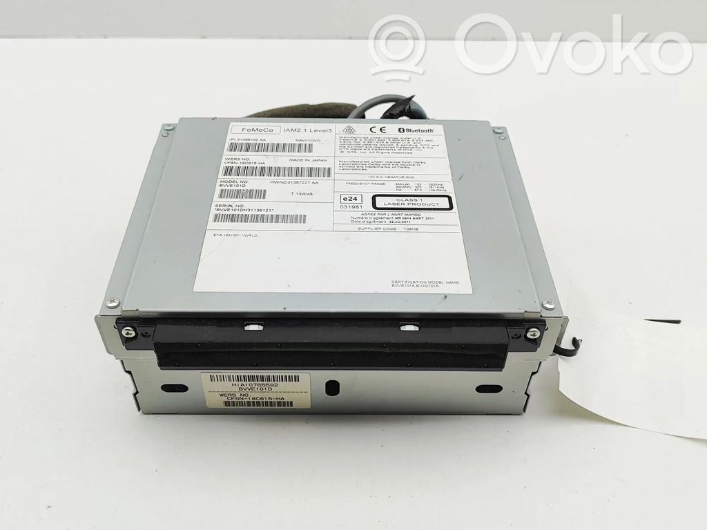 Volvo V70 Radio/CD/DVD/GPS head unit 