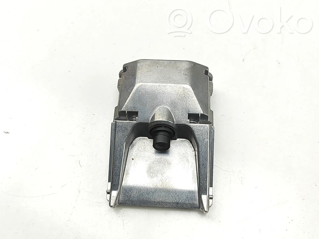 Peugeot 3008 II Windshield/windscreen camera 