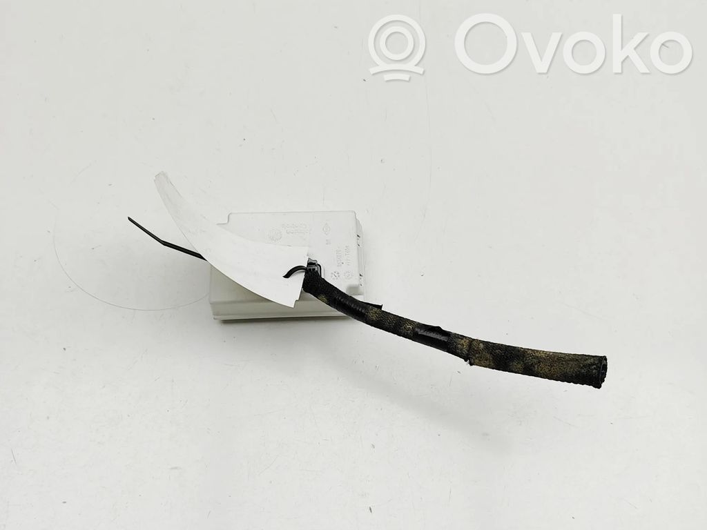 Nissan NV400 GPS navigation control unit/module 