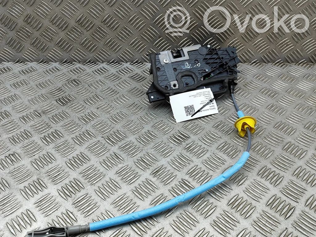 BMW iX Takaoven lukko 