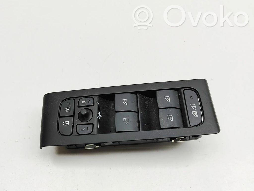 Volvo C40 Electric window control switch 