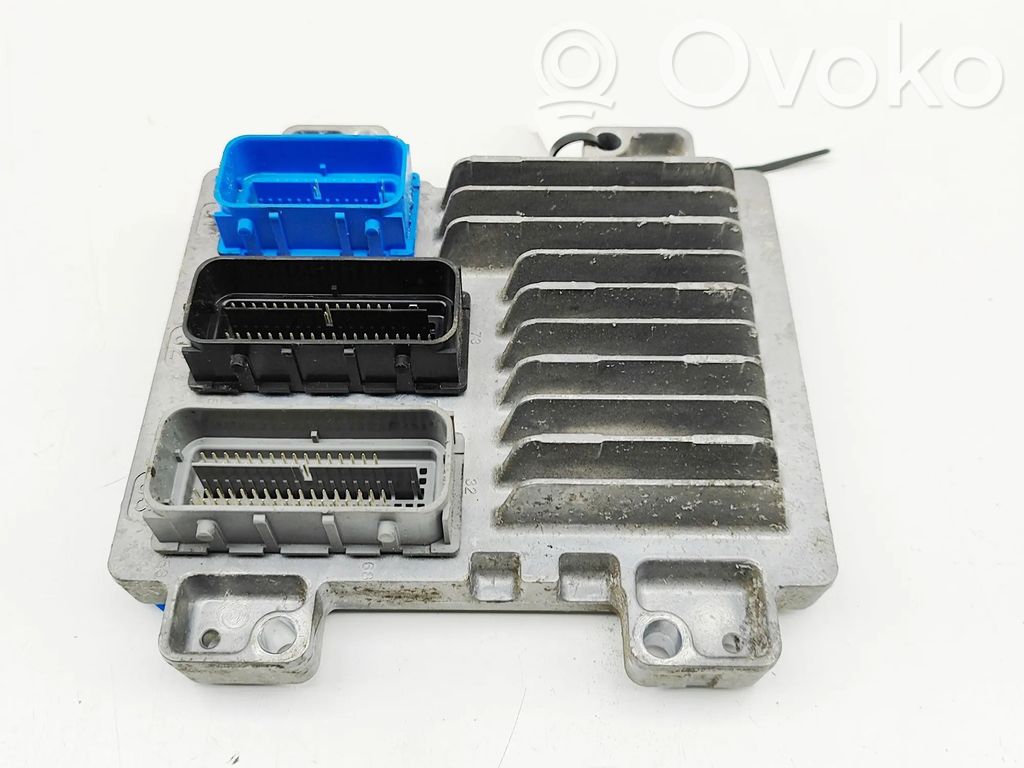 Opel Mokka Engine control unit/module 