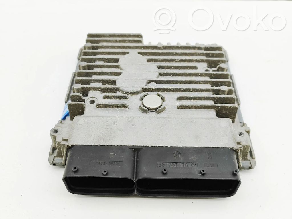 Volkswagen Jetta VI Engine control unit/module 