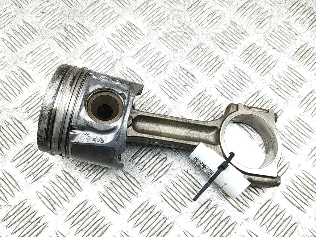 Opel Vivaro Piston 