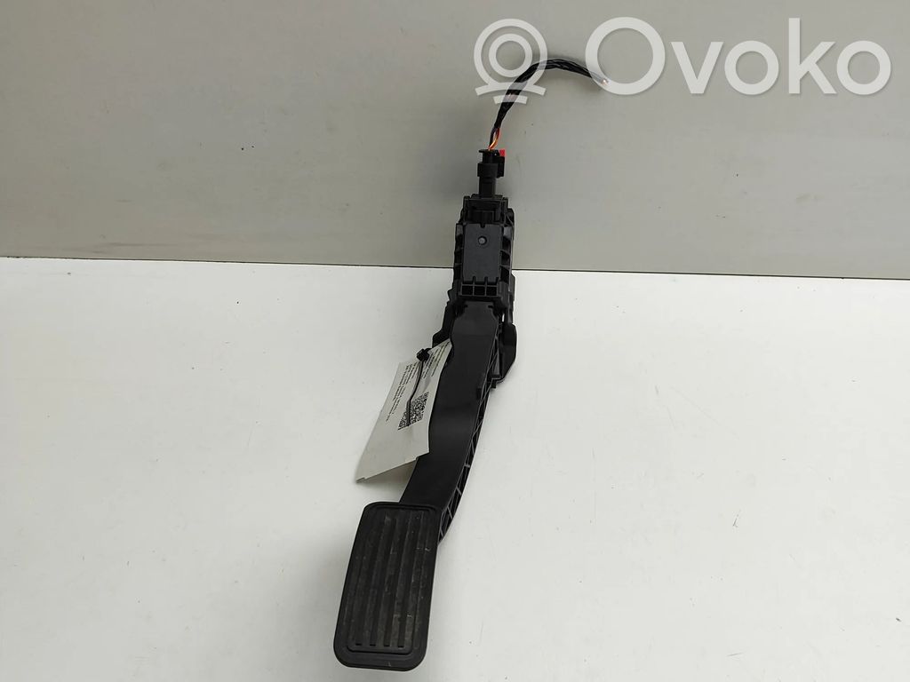 Tesla Model Y Juniper Gaspedal 