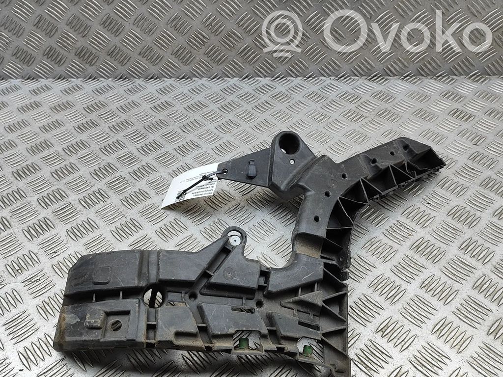 Volvo V60 Uchwyt / Mocowanie zderzaka tylnego 