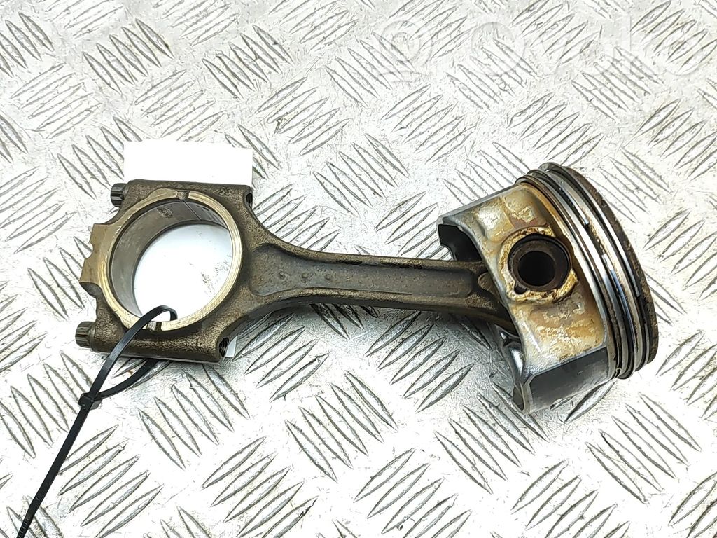 Ford Focus Piston 