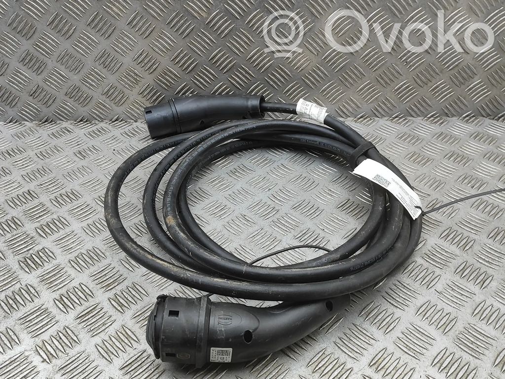 Kabel do ładowania samochodu elektrycznego   9J1971675AE