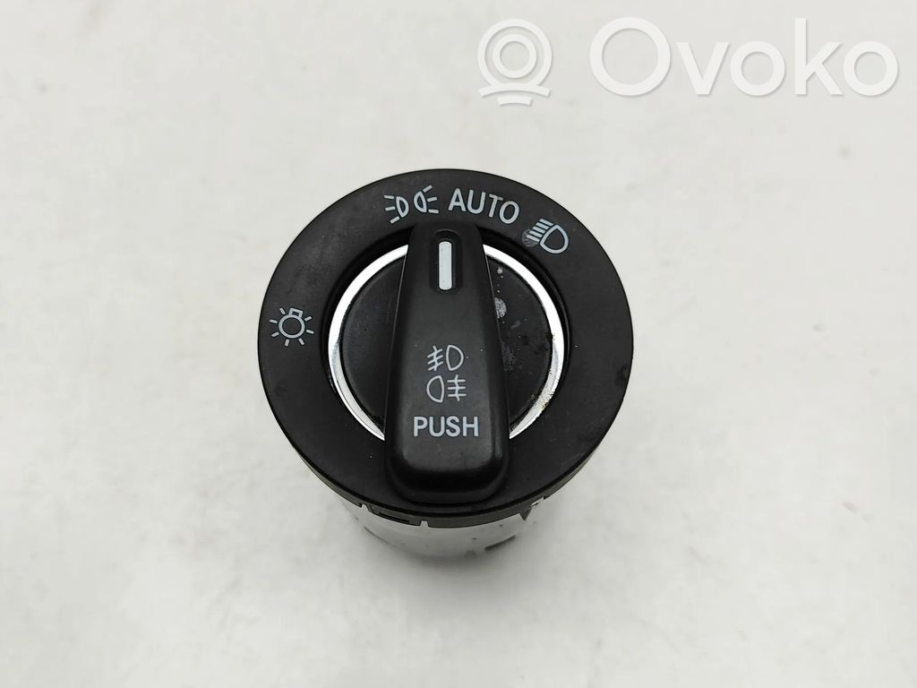 Maserati Levante Light switch 