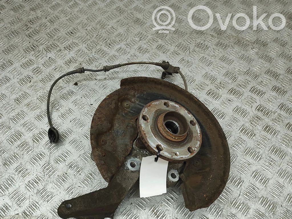 Skoda Yeti (5L) Cubo de rueda trasera