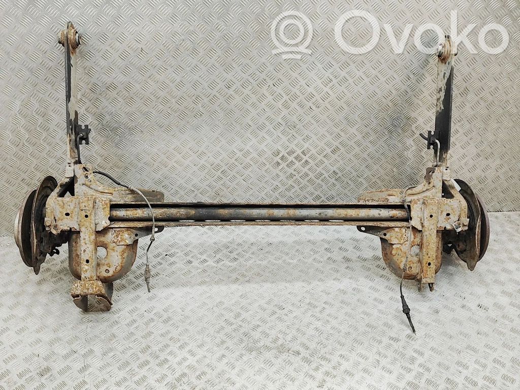 Eje trasero   93458081